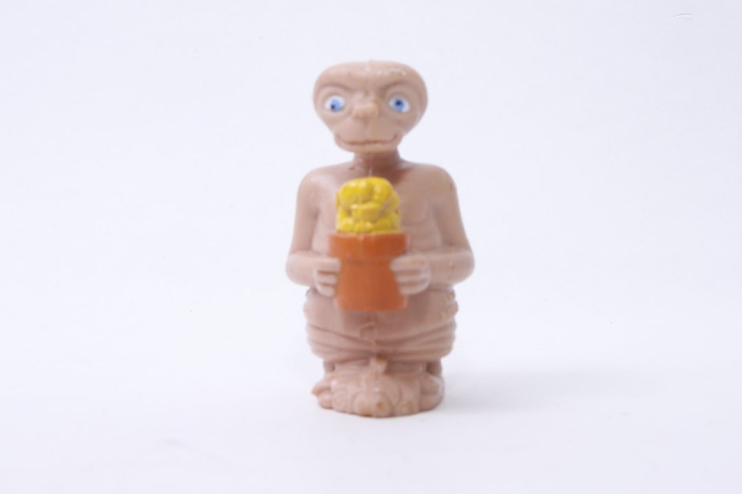 E T, Extra-terrestrial, Holding Pot, Yellow Flower, Alien, PVC