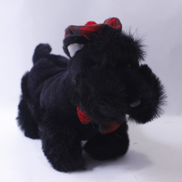 Peluche terrier écossais noir en tartan et noeud papillon, à fourrure, adorable, animal en peluche, objet de collection, affichable, ~ 240214-WH 846