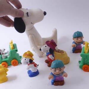 Mcdonald's Happy Meal, Peanuts Gang, PVC Figurines, Snoopy, Woodstock ...