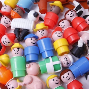 PICK YOUR OWN #3 - Vintage Fisher Price Little People Figures - Girl Baby Policeman Wooden Plastic Cowboy Animals Person - 226