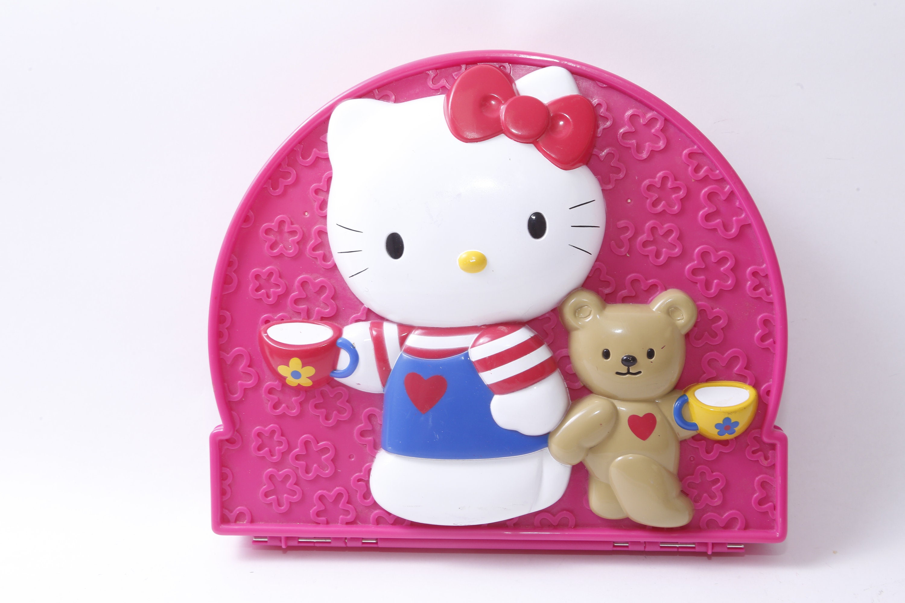 RARE Hello Kitty collectible y2k wallet by Sanrio SUPER CUTE retro