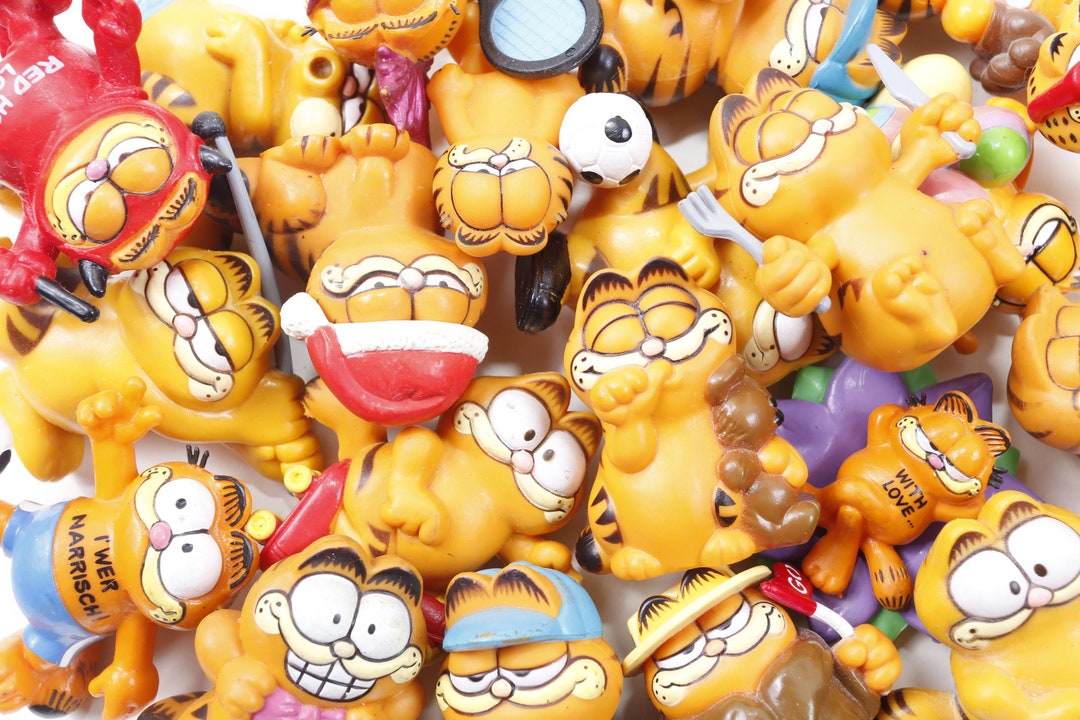 PICK Your OWN -vintage Garfield PVC Figures Applause Mcdonalds