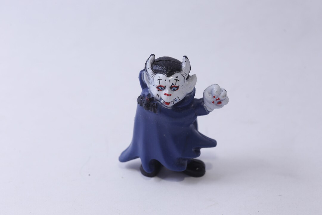 Halloween, Vampire Monster, PVC Figurine, 3 Inches, Little Toy, Holiday ...