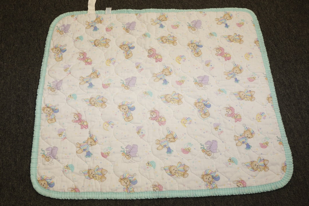 Teddy Beddy Bear, Baby Blanket, Coverlet, 40x34, Adorable, Bears