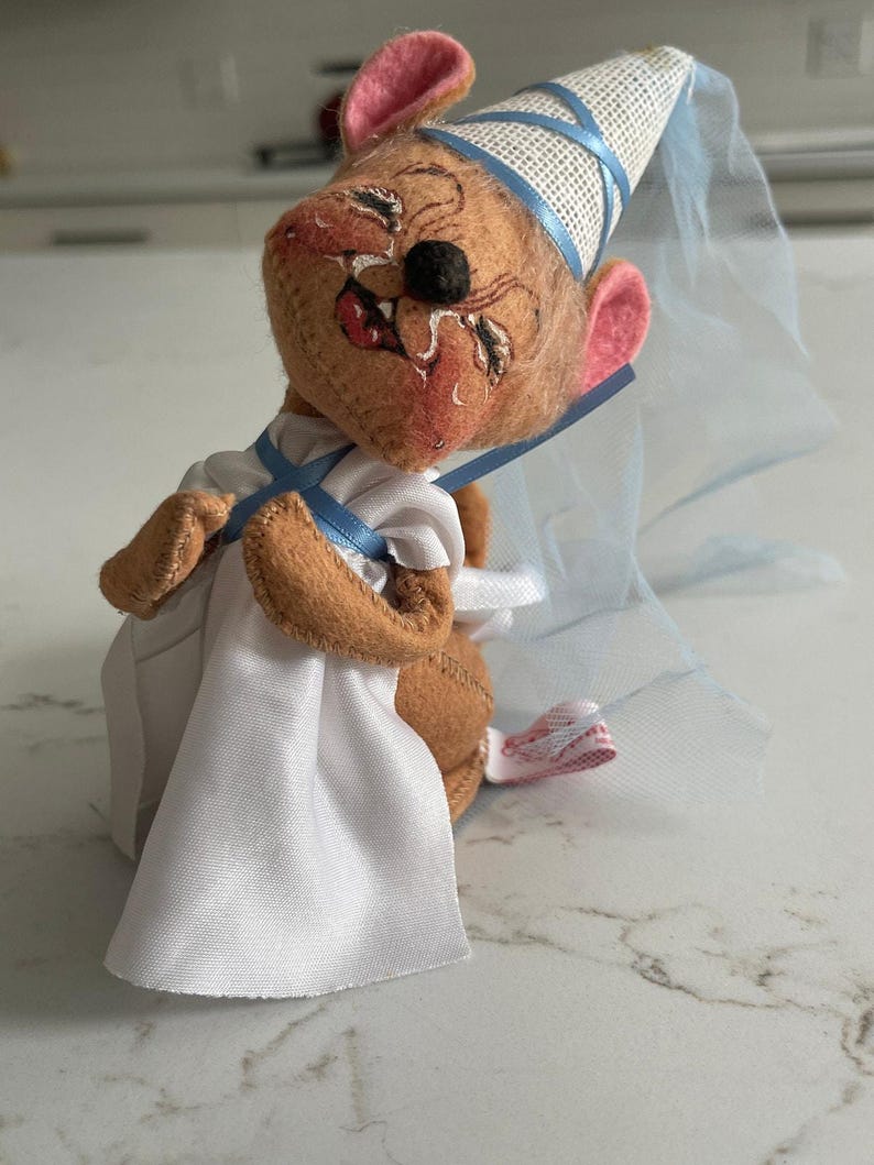 Vintage Annalee Dolls, Robin Hood, Maid Marion, Cute Castle, Princess, 1990, Rag Doll, Holiday Decor, 1990s 230821-47233 536 image 2