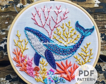 クジラとサンゴの刺繍タペストリー クジラの手刺繍パターン、クジラのパターン、海のパターン、手刺繍