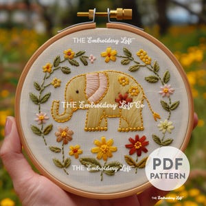 Handborduurpatroon bloemen olifant, kinderkamerborduurwerk, patroon babyolifant, patroon schattige olifant, handborduurpatroon pdf