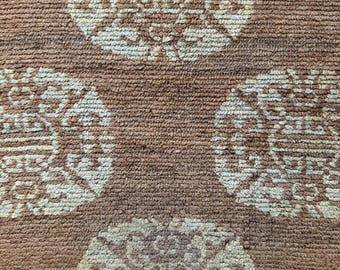 Antique Tibetan Khaden rug (148x75cm)