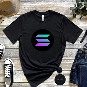 Solana Crypto T-Shirt | Blockchain Investor Tee | SOL Cryptocurrency Shirt