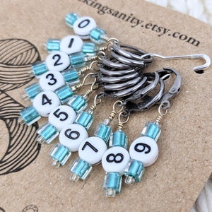 Removable Stitch Markers for Knitting or Crochet - Closable - Set of 10 - Aqua Glass Cubes with Acrylic Numbers - L35