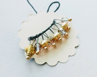 Snag Free Stitch Markers - Extra Small - Gold and Brown Glass - J42 - Fits up to size US 4 (3.5mm) Knitting Needles