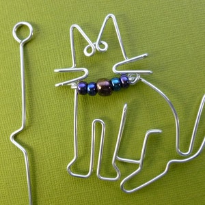 SITTING CAT shawl pin  wirework