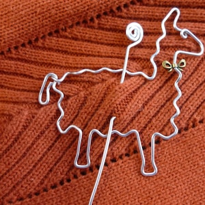 LLAMA SHAWL PIN with bow  wirework alpaca shawl pin