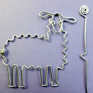 LLAMA SHAWL PIN wirework image 2