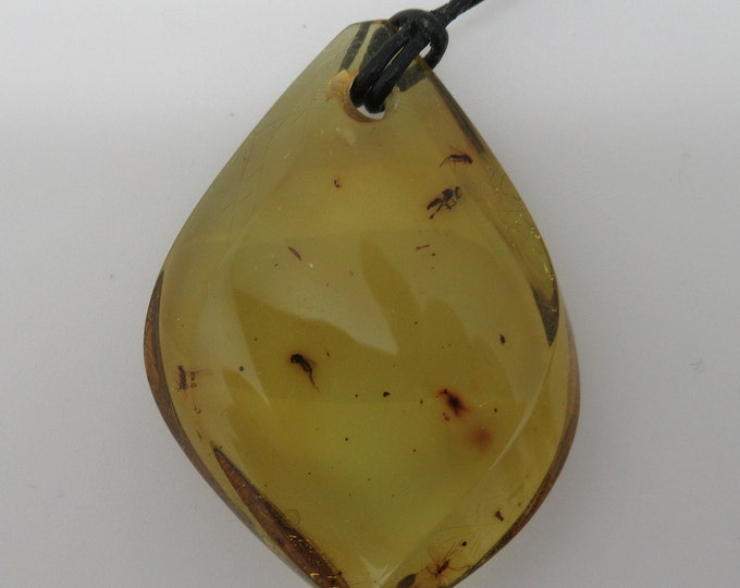 Green Baltic Amber Necklace with Inclusions