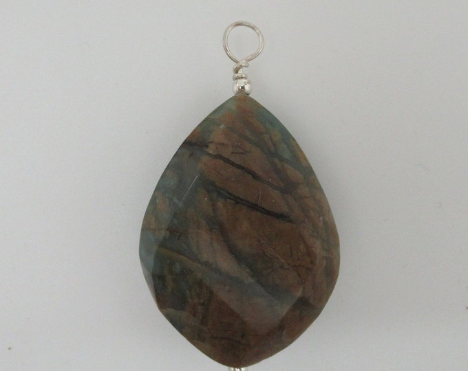 Serpantine  and Sterling Pendant