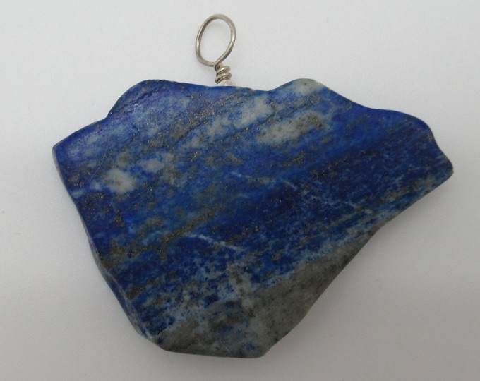 Lapis lazuli and sterling silver pendant