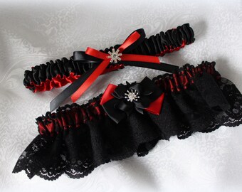 Hand knitted women/'s red and black wedding lacy garter.