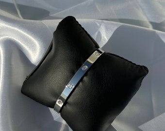 bracelet jewelry with Zircon And Cross, bracelet from Stainless Steel for gift for fathers day, bracelet is perfect gifts