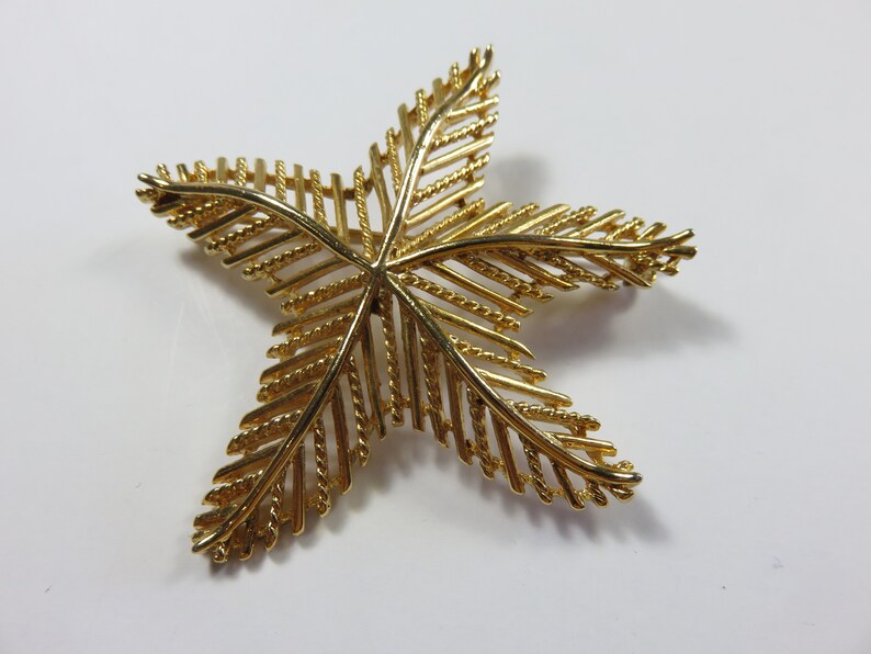 MJent Signed Gold Tone Textured Starfish Brooch Modernist 1970/'s-80/'s SJK Vintage Abstract