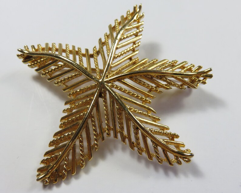 MJent Signed Gold Tone Textured Starfish Brooch Modernist 1970/'s-80/'s SJK Vintage Abstract