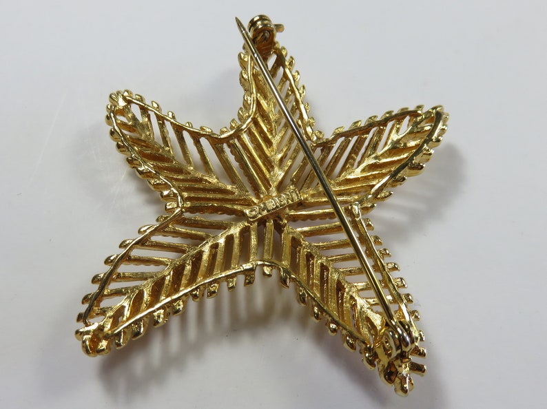 MJent Signed Gold Tone Textured Starfish Brooch Modernist 1970/'s-80/'s SJK Vintage Abstract