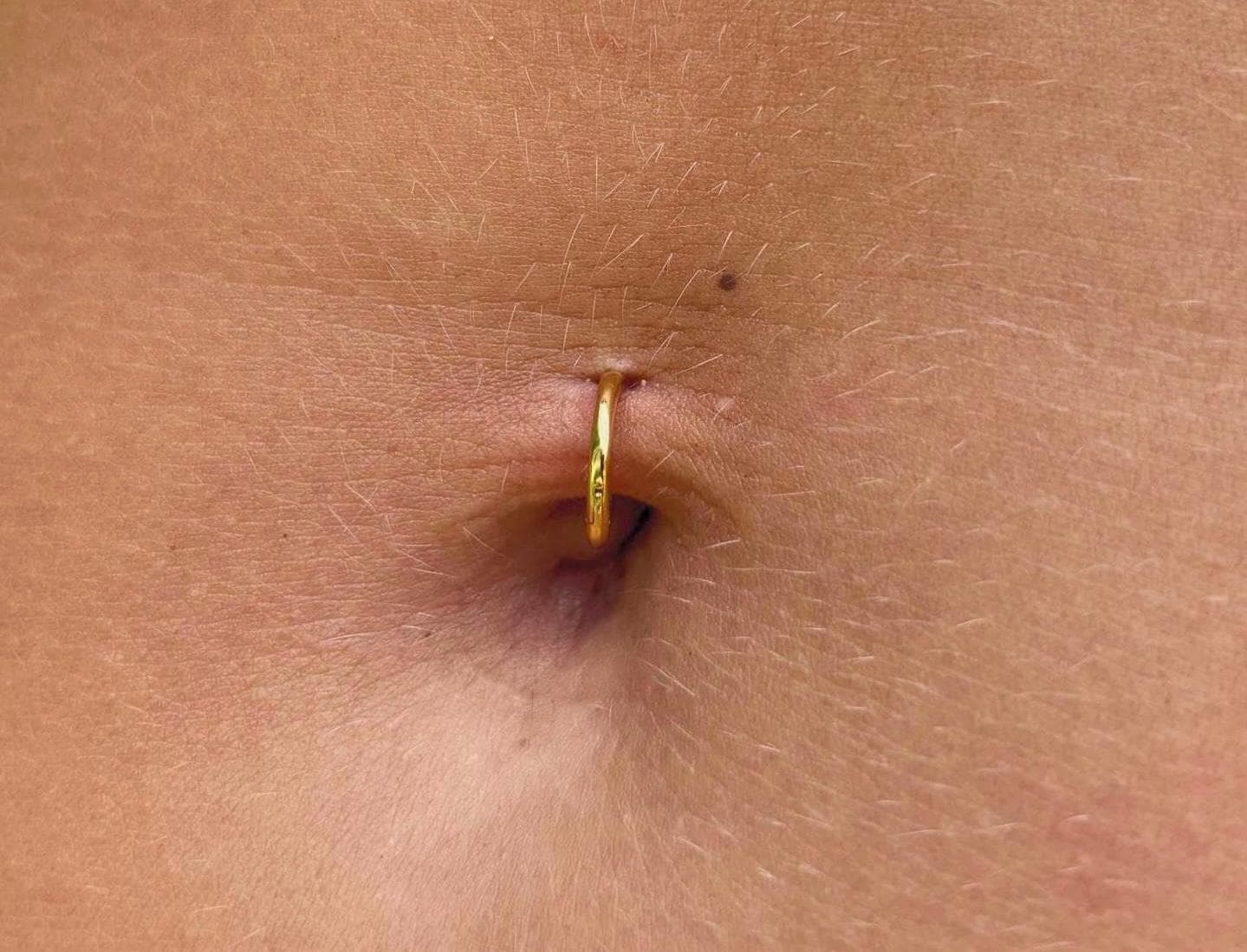 Piercing nombril croix Médiévale