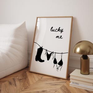 Modny nadruk bikini dziewczęcy czarny wystrój ścienny plakat Lucky Me Coastal Cowgirl nadruk estetyczny wystrój akademika plakat letni Preppy College Apartment