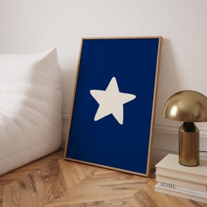 Blauer Stern druckt niedliches Schlafzimmer-Wand-Kunst-minimalistisches Wanddekor Retro College-Wohnheim Plakat-Navy-Blau-Druck-Haus trendiges Hand gezeichnetes Stern-Kunst-Dekor