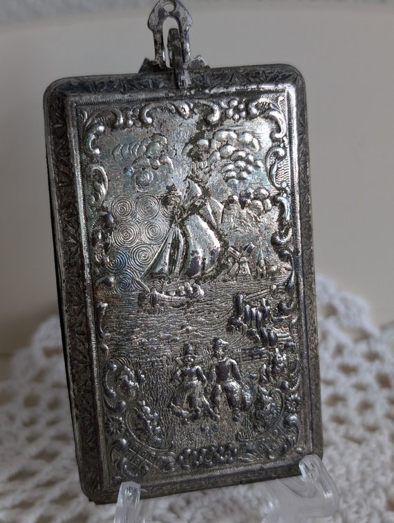 Vintage Evans powder,rouge compact. Dutch design. Silver plated 1920's