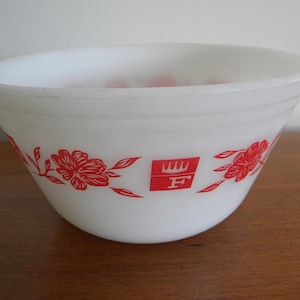 Vintage Federal Glass Frigidaire Mixing Bowl 8&quot;, Promotional Nesting Bowl, 1950&#39;s USA