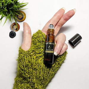 Dragon's Blood Organic Oil Dungeons & Dragons Beard Oil RPG Gift Witchcraft Altar Anointing Oil image 5