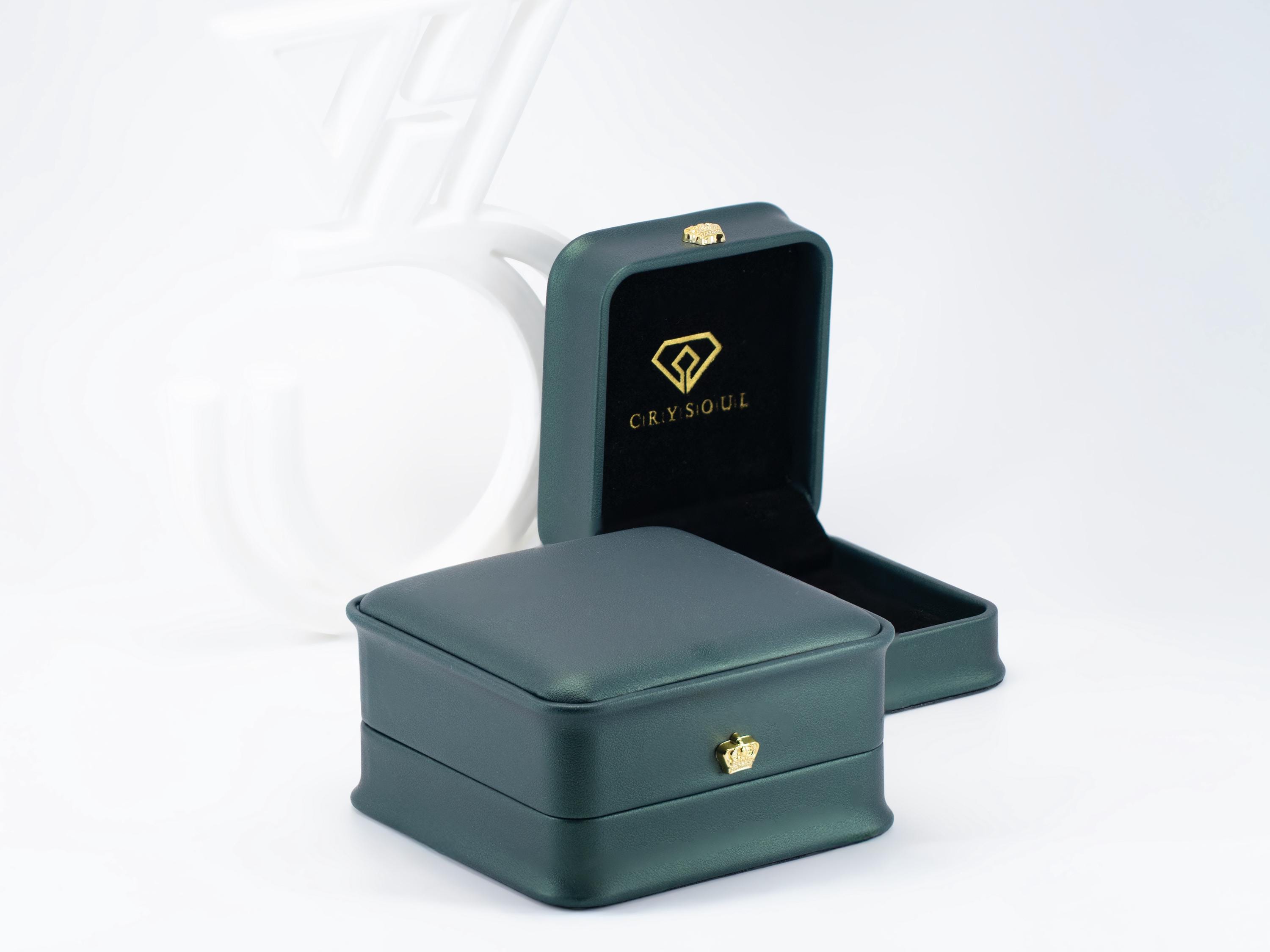 Collana con quadrifoglio in oro, portafortuna, regalo per lei Collana con quadrifoglio in oro, portafortuna, regalo per lei