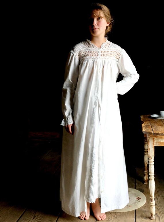 Edwardian Nightgown Size Medium