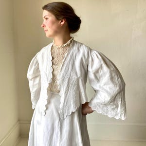 Victorian White Linen Ensemble Skirt and Jacket 24&quot; Waist