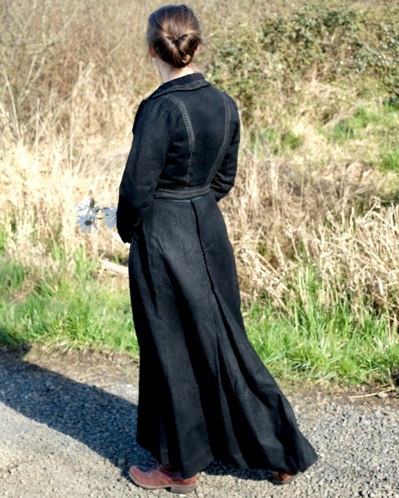Late Victorian Gibson Girl Black Wool Suit - image 7