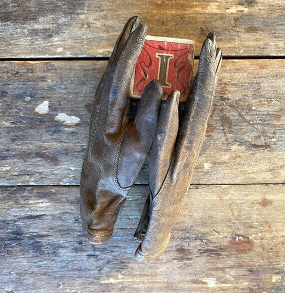 Children's Leather Gloves - image 7