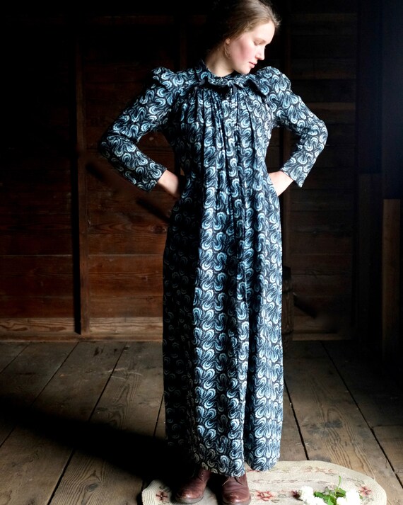 Antique Victorian Calico Wrapper XS