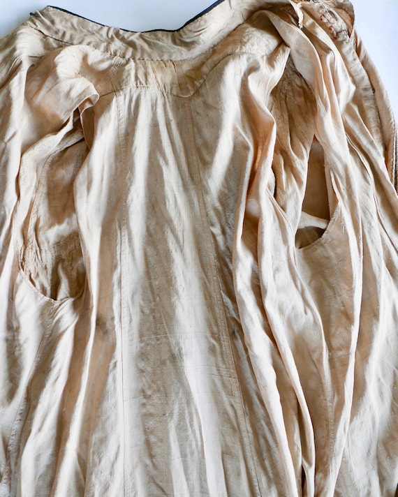 Antique Silk Dupioni Double Cape Cloak With Passe… - image 10