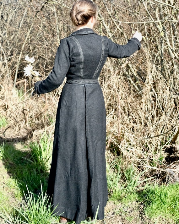 Late Victorian Gibson Girl Black Wool Suit - image 3