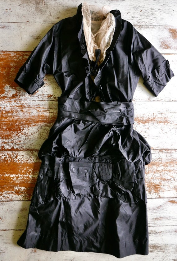 1920s Black Silk Taffeta Dress Size Small - image 4