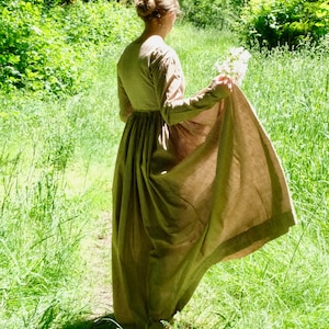 1840 Early Brown Check Dress Size Small