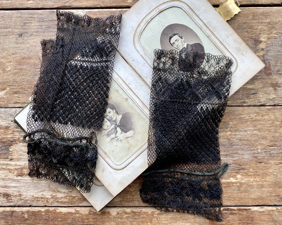 Antique Civil War Era Black Lace Mitts