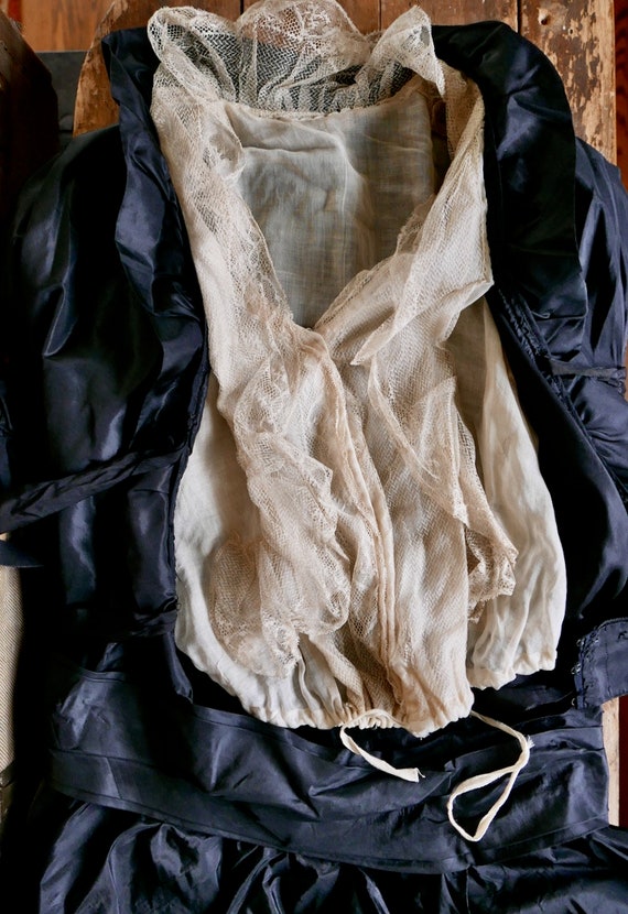 1920s Black Silk Taffeta Dress Size Small - image 8