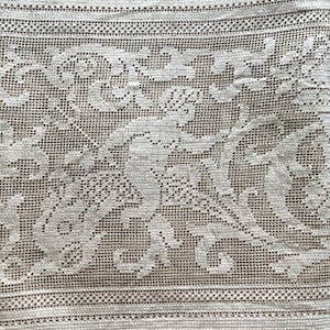 1940s Machine Filet Lace Neptune Tablecloth