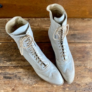 1910s White Brogue Boots US 4 image 4