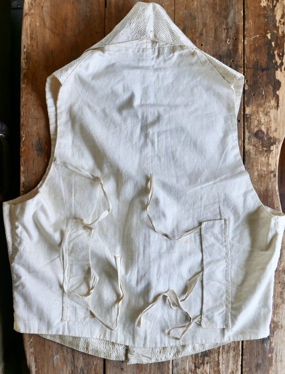 Early 19th Century Gents Silk Waistcoat - image 6