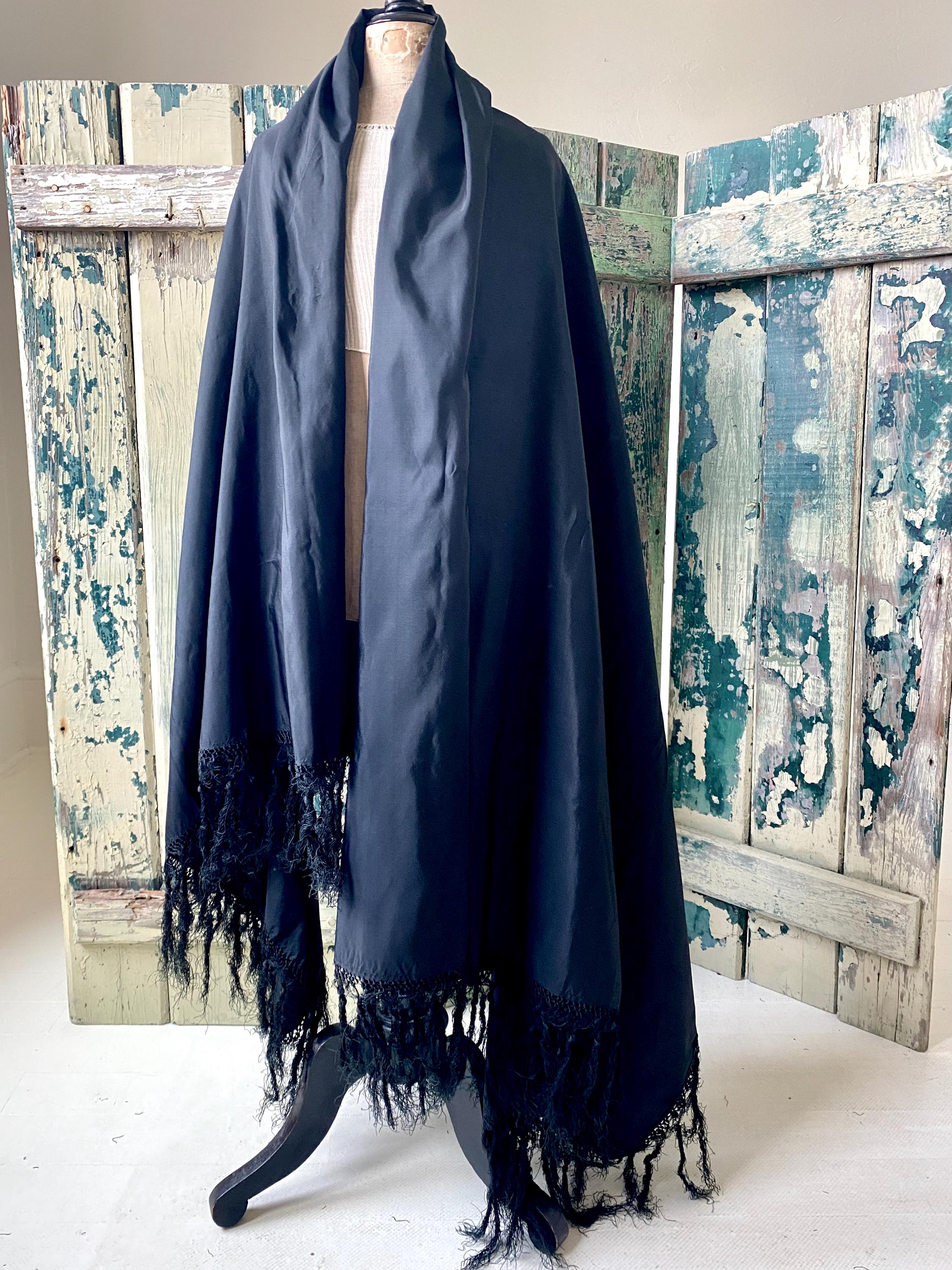 Victorian Silk Taffeta Fringed Shawl - Etsy