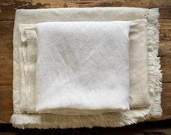 Early Damask Linen Center Seam Cloth