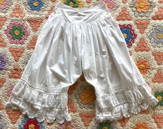 BLESSUME Victorian Lady Pantaloons White Bloomers (Waist: About 54